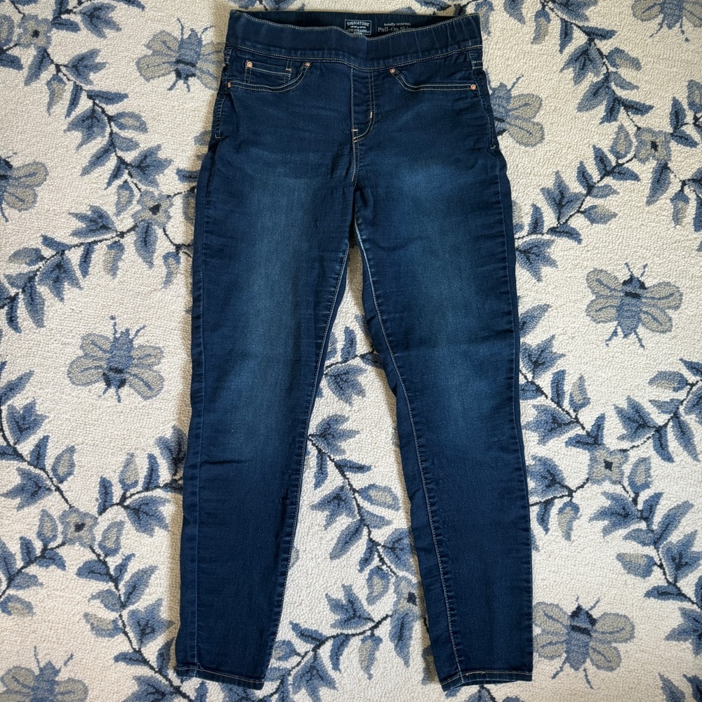 Signature by Levi Strauss & Co. Gold Women's Totally Shaping Skinny Jeans